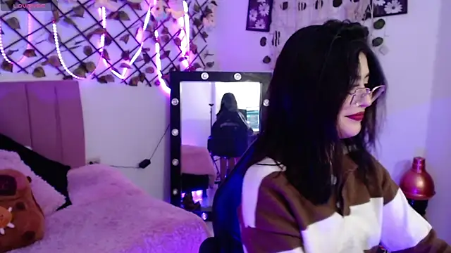 isa bunny18 online show from 10, 10, 2025