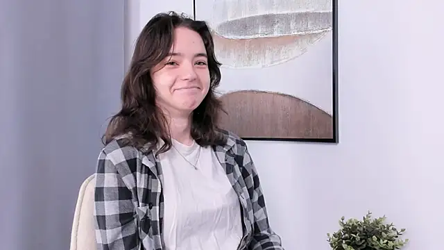 TarahCayne online show from 26, 9, 2025
