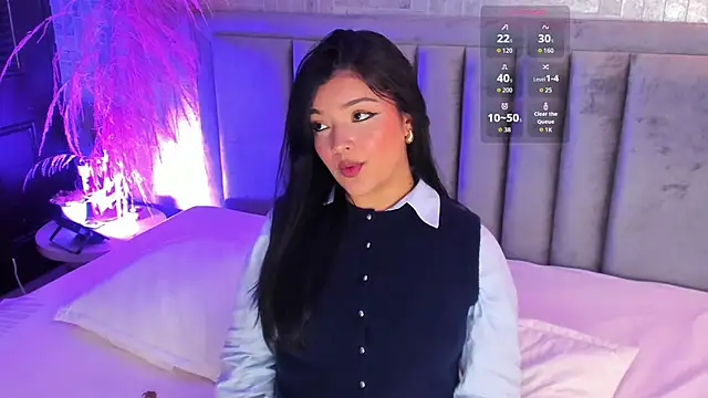 EmmaBlossom online show from 8, 10, 2025