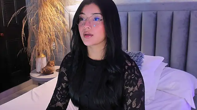 EmmaBlossom online show from 18, 4, 2026