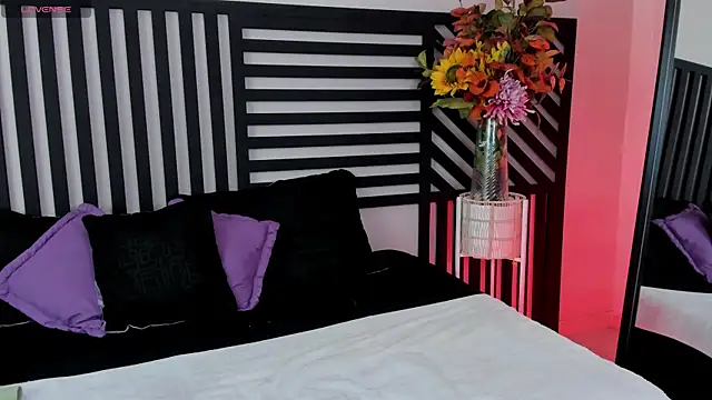 Cattleya veloza   online show from 10, 10, 2025