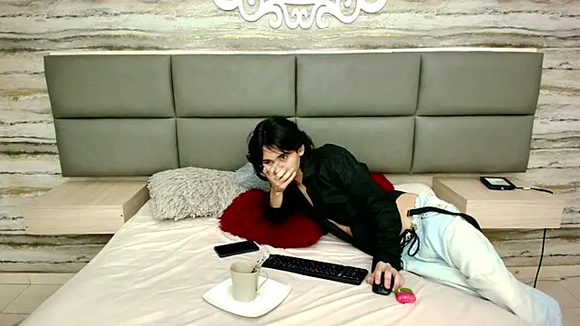 Lovers 21 online show from 9, 11, 2025