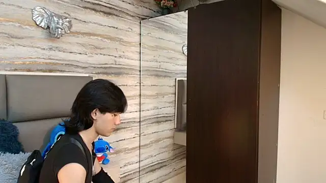 Lovers 21 online show from 26, 11, 2025