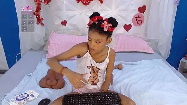 adisson petite1 online show from 17, 2, 2026