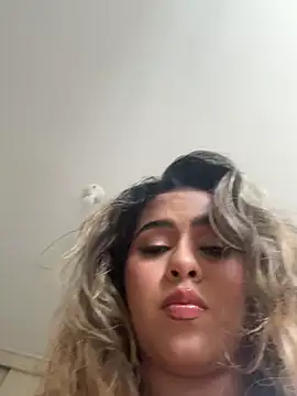 Snapshot of itsdanividarte chatting on 18, 10, 2025 itsdanividarte online show from 18, 10, 2025