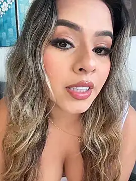 Snapshot of itsdanividarte chatting on 25, 11, 2025 itsdanividarte online show from 25, 11, 2025