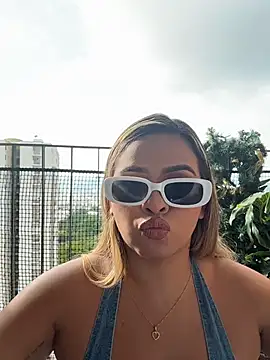 Snapshot of itsdanividarte chatting on 19, 12, 2025 itsdanividarte online show from 19, 12, 2025