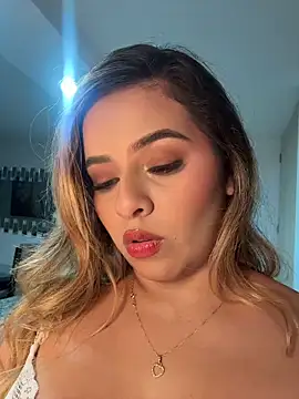 Snapshot of itsdanividarte chatting on 3, 2, 2026 itsdanividarte online show from 3, 2, 2026