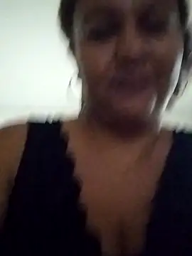 MEYBELLATINA online show from 22, 11, 2025