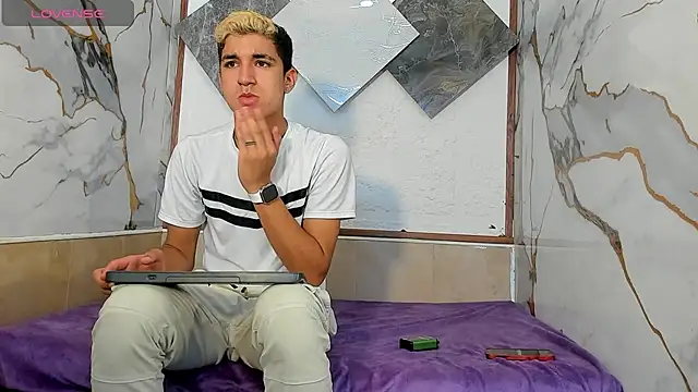 Stiben boy online show from 9, 10, 2025