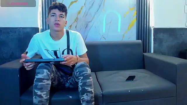 Stiben boy online show from 15, 12, 2025