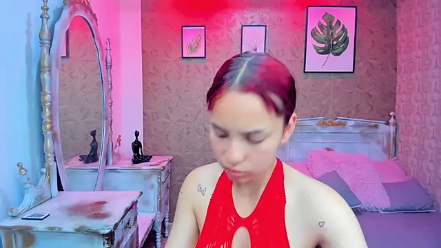 Megane whitte online show from 3, 11, 2025