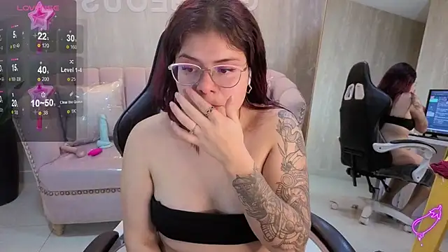 draviana a  online show from 2, 11, 2025