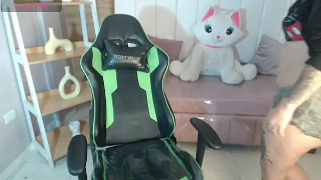 draviana a  online show from 14, 11, 2025