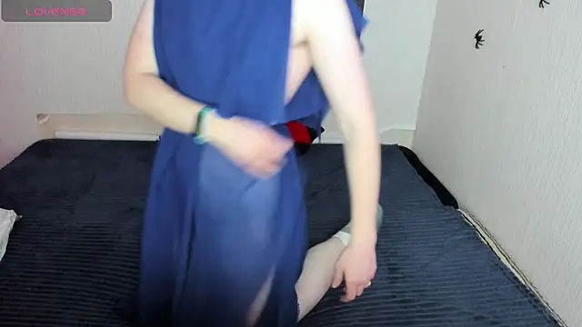 Cattie w  online show from 1, 11, 2025