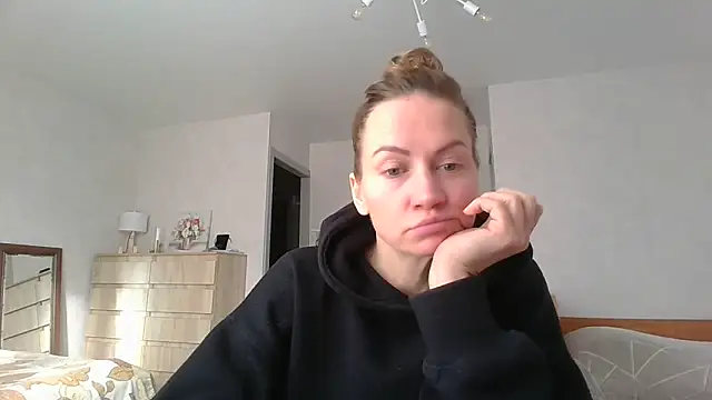 Thavione online show from 9, 2, 2026