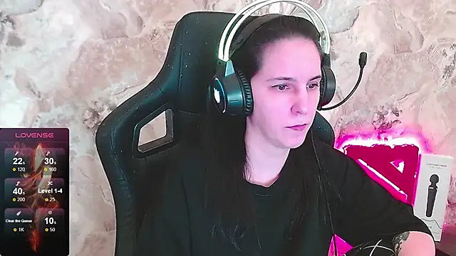 Irwi Tomboy online show from 3, 5, 2026