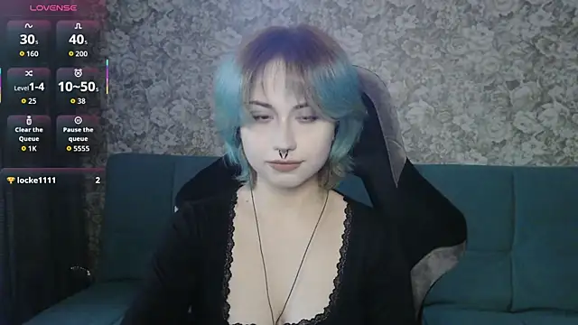 Snapshot of LeisaHopperstad chatting on 21, 4, 2026 LeisaHopperstad online show from 21, 4, 2026