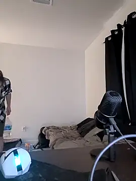 bear8t online show from 4, 11, 2025