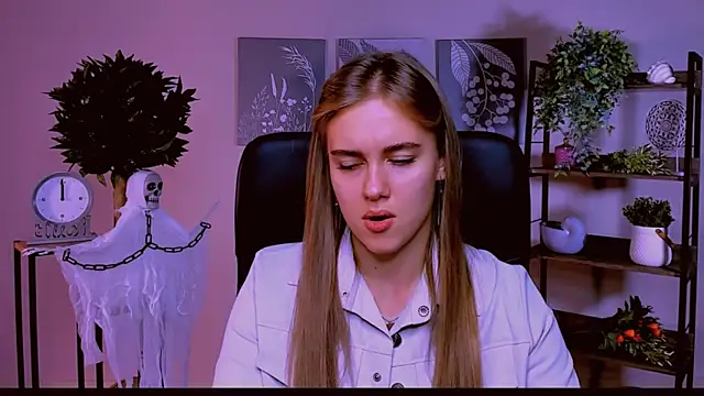 JuneWoods online show from 22, 10, 2025