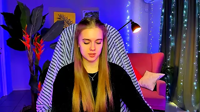 JuneWoods online show from 5, 2, 2026