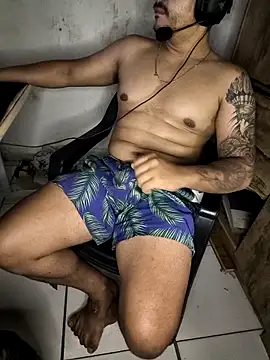 Snapshot of gtzmoreno chatting on 4, 2, 2026 gtzmoreno online show from 4, 2, 2026