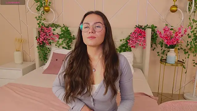 GabiBatista online show from 28, 9, 2025