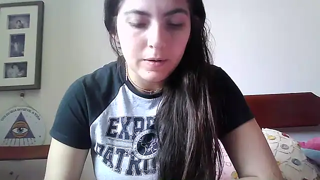 Snapshot of larj021bb chatting on 11, 11, 2025 larj021bb online show from 11, 11, 2025