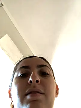 Snapshot of larj021bb chatting on 12, 11, 2025 larj021bb online show from 12, 11, 2025