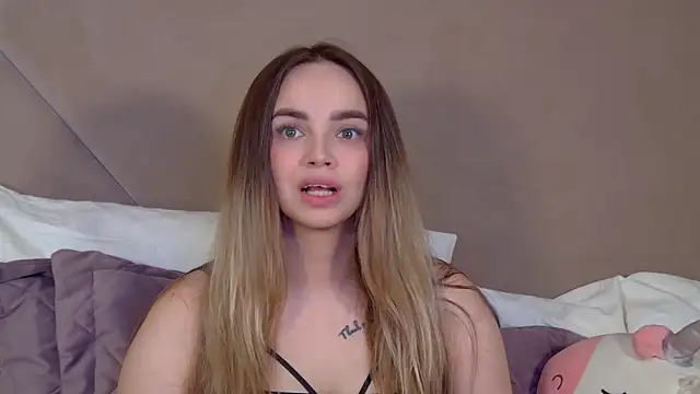 Snapshot of AnitaVenture chatting on 16, 5, 2026 AnitaVenture online show from 16, 5, 2026
