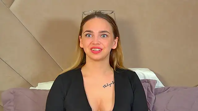 Snapshot of AnitaVenture chatting on 10, 6, 2026 AnitaVenture online show from 10, 6, 2026