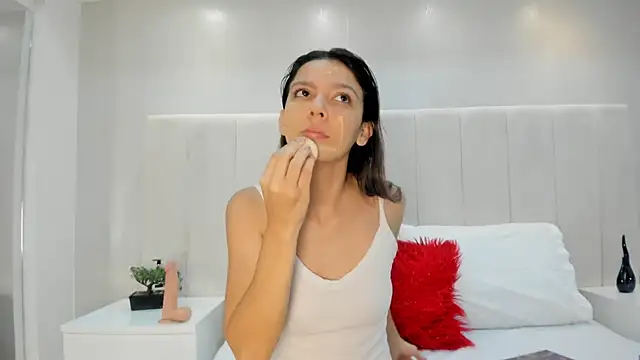 celestebellmont online show from 2, 12, 2025