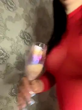 LoveMiQueen1 online show from 1, 10, 2025