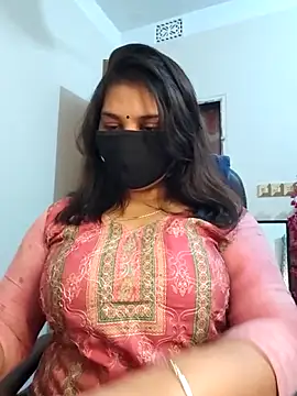 Queen Homaira online show from 15, 12, 2025