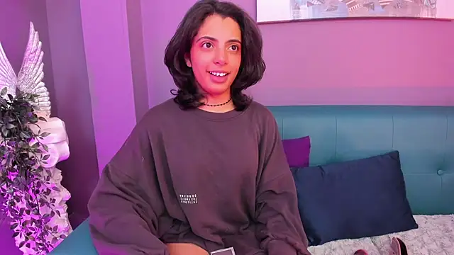 Alessiia   online show from 18, 11, 2025