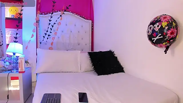 XaanderGrey online show from 28, 10, 2025