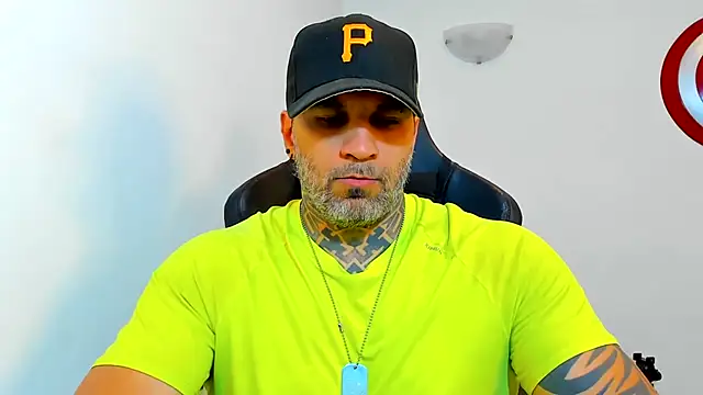 Snapshot of JoshRigby chatting on 7, 7, 2026 JoshRigby online show from 7, 7, 2026