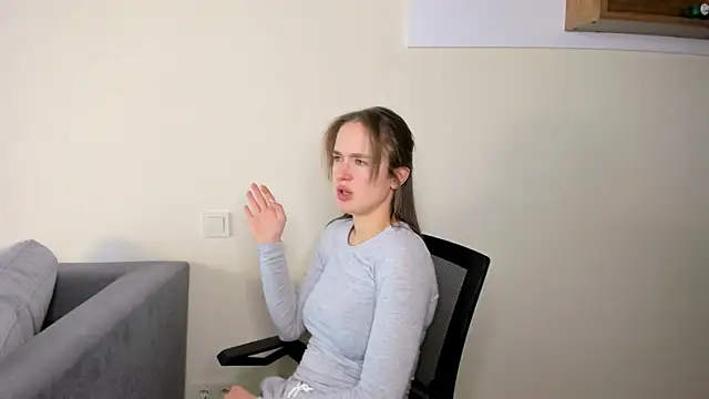 LilMary  online show from 5, 3, 2026