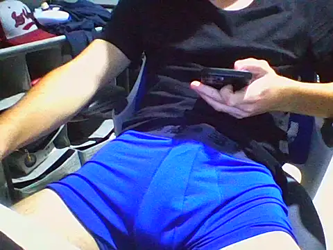 AlbertoRuiz086 online show from 5, 11, 2025