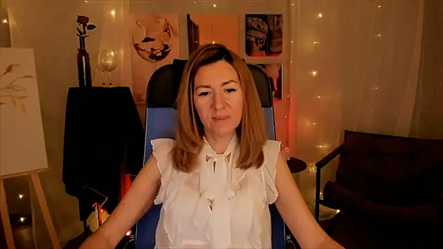 DonnaSmitth online show from 1, 12, 2025