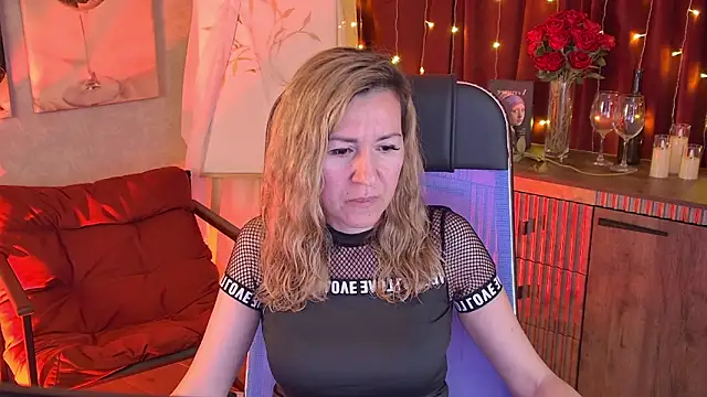 DonnaSmitth online show from 8, 4, 2026