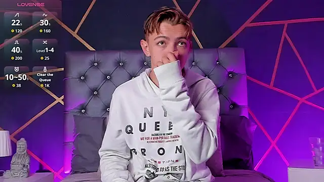 Lian Miller1  online show from 30, 3, 2026