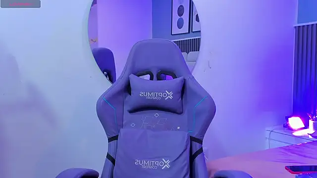 liz  cute online show from 5, 10, 2025