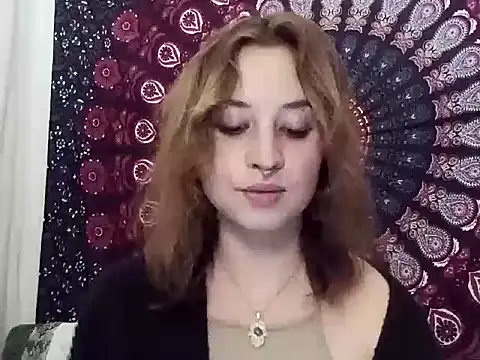 Snapshot of AdalynKiss chatting on 5, 10, 2025 AdalynKiss online show from 5, 10, 2025