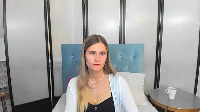 CatrinAmore online show from 16, 10, 2025