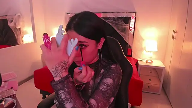 SusanVilla online show from 23, 10, 2025