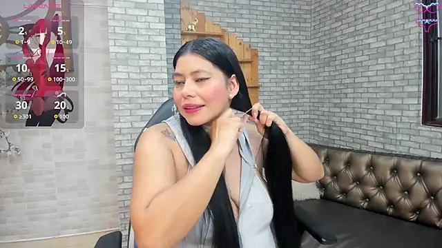 Alisonn Doll online show from 16, 11, 2025