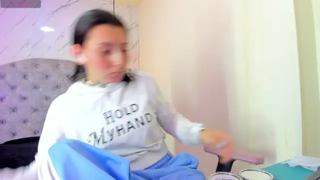 Iris  77 online show from 8, 10, 2025