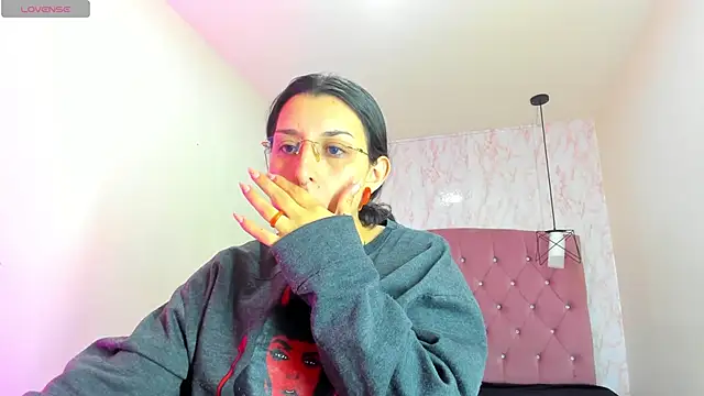 Iris  77 online show from 14, 11, 2025