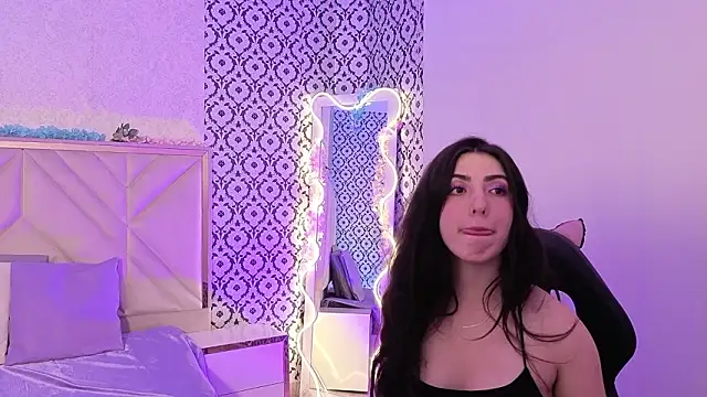 Ixchel tay online show from 2, 3, 2026